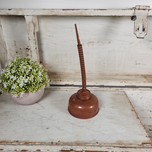 Antique Metal Thumb Press Oil Can-Copper Colored Spouted Oilers Rustic Farmhouse - Picture 3 of 5
